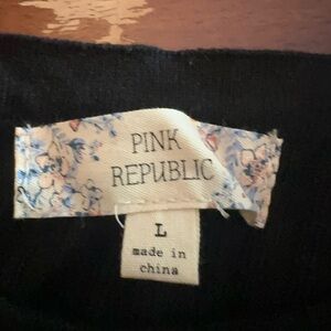 Pink Republic Elegant Black Knitwear